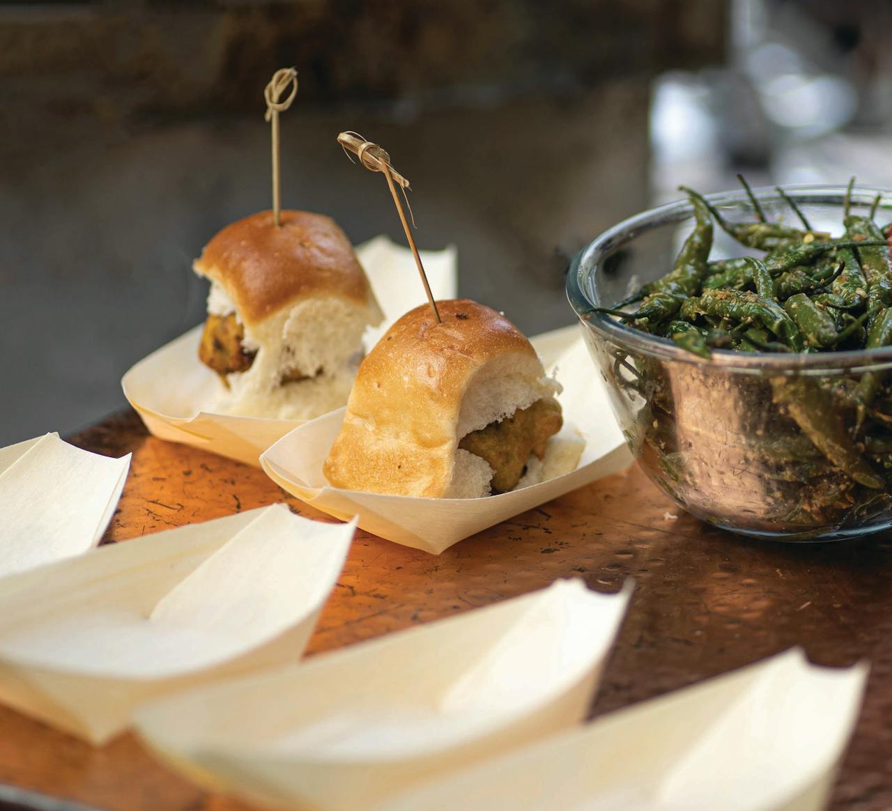 vada pav street food