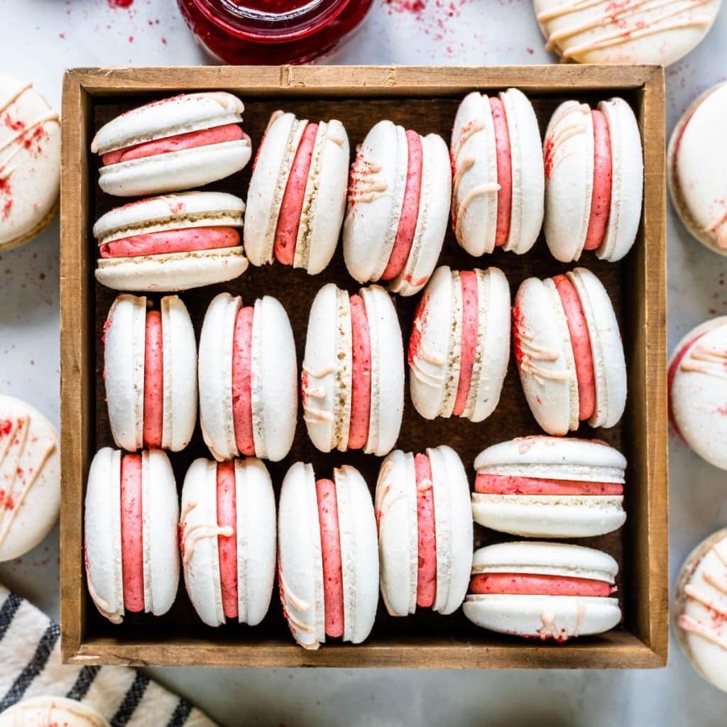 VegNews.StrawberryMacarons-2.PiesandTacos