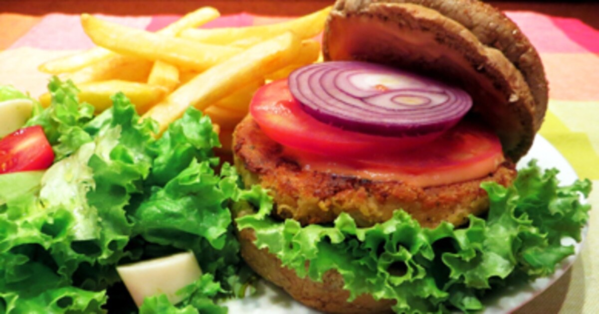 Smoked Chickpea Burgers With Barbecue Aioli | VegNews