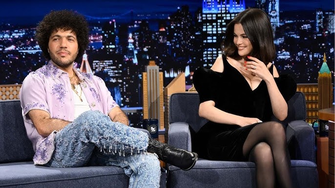 selena-benny-late-night