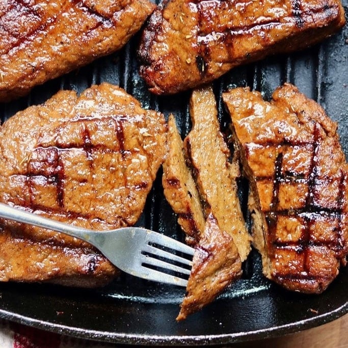 VegNews.VeganSteak.TheCheekyChickpea