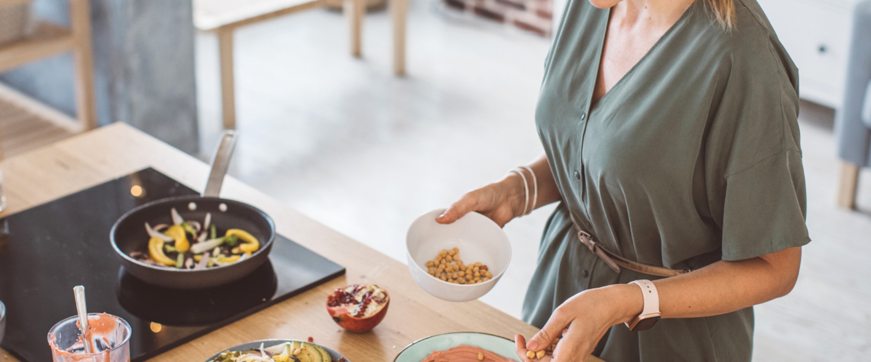 How Diet Affects PMDD Symptoms and Which Foods to Eat