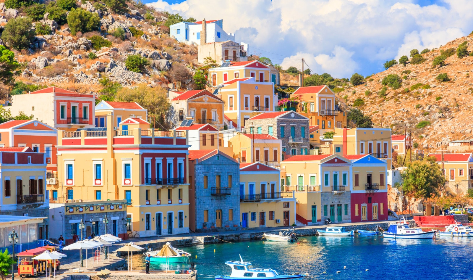 Where To Find the Best Plant-Based Food in the Greek Islands