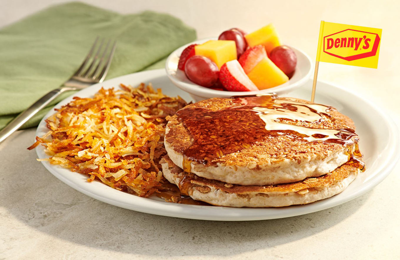 Dennys-Plant-Based-Pancakes