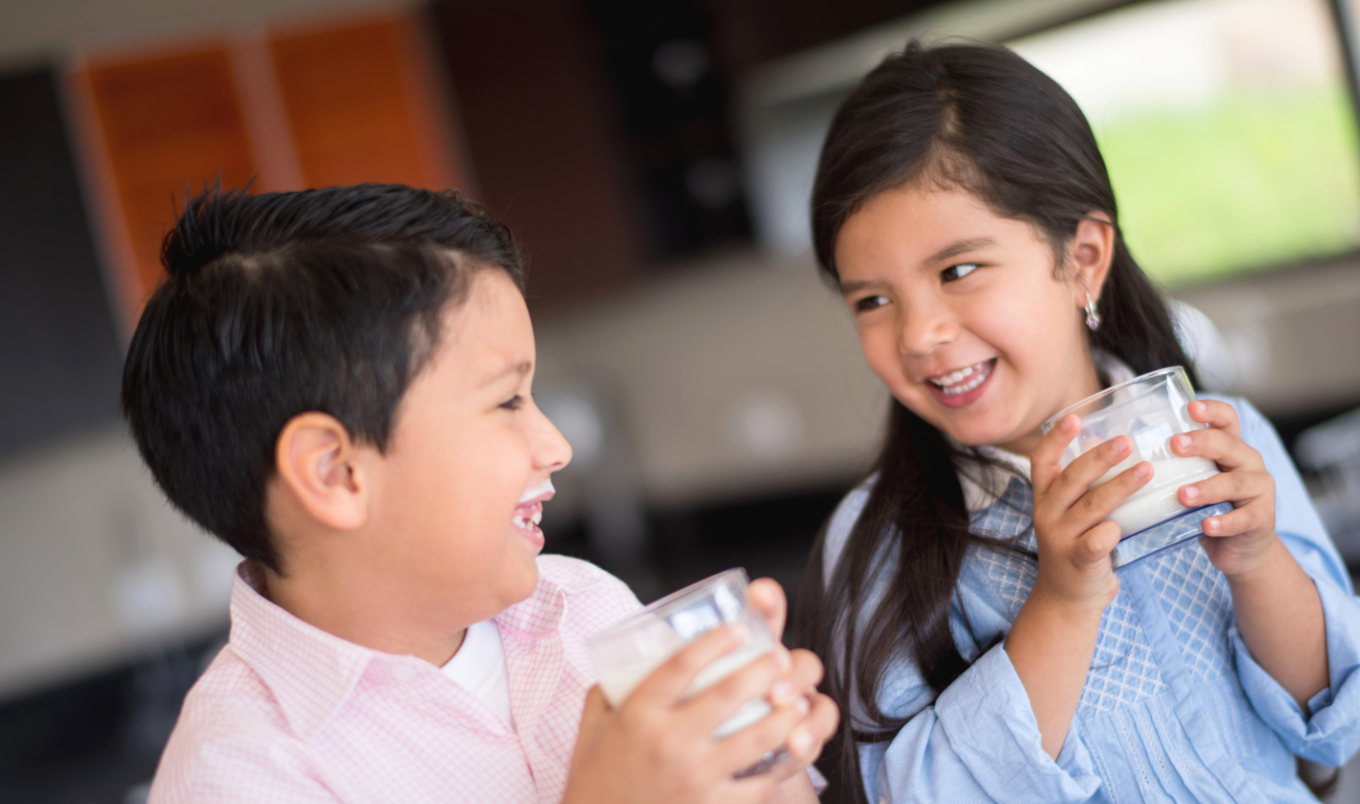 children drink milk