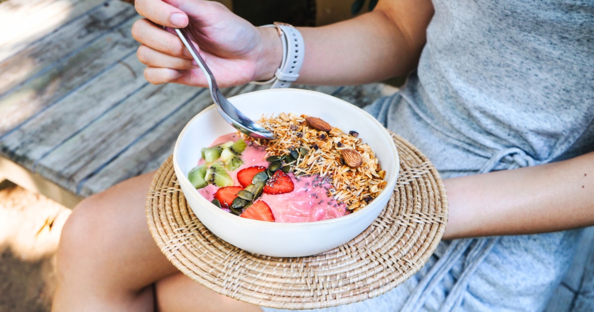 Intermittent Fasting Has Benefits, Especially if You Break It With These Dietitian-Approved Foods