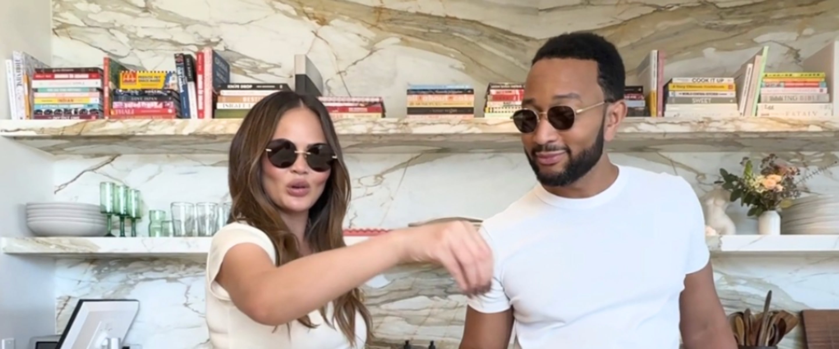 Chrissy Teigen’s Reflux Struggles Are So Relatable, and Why We Love the Gut-Friendly Bland Diet Fix