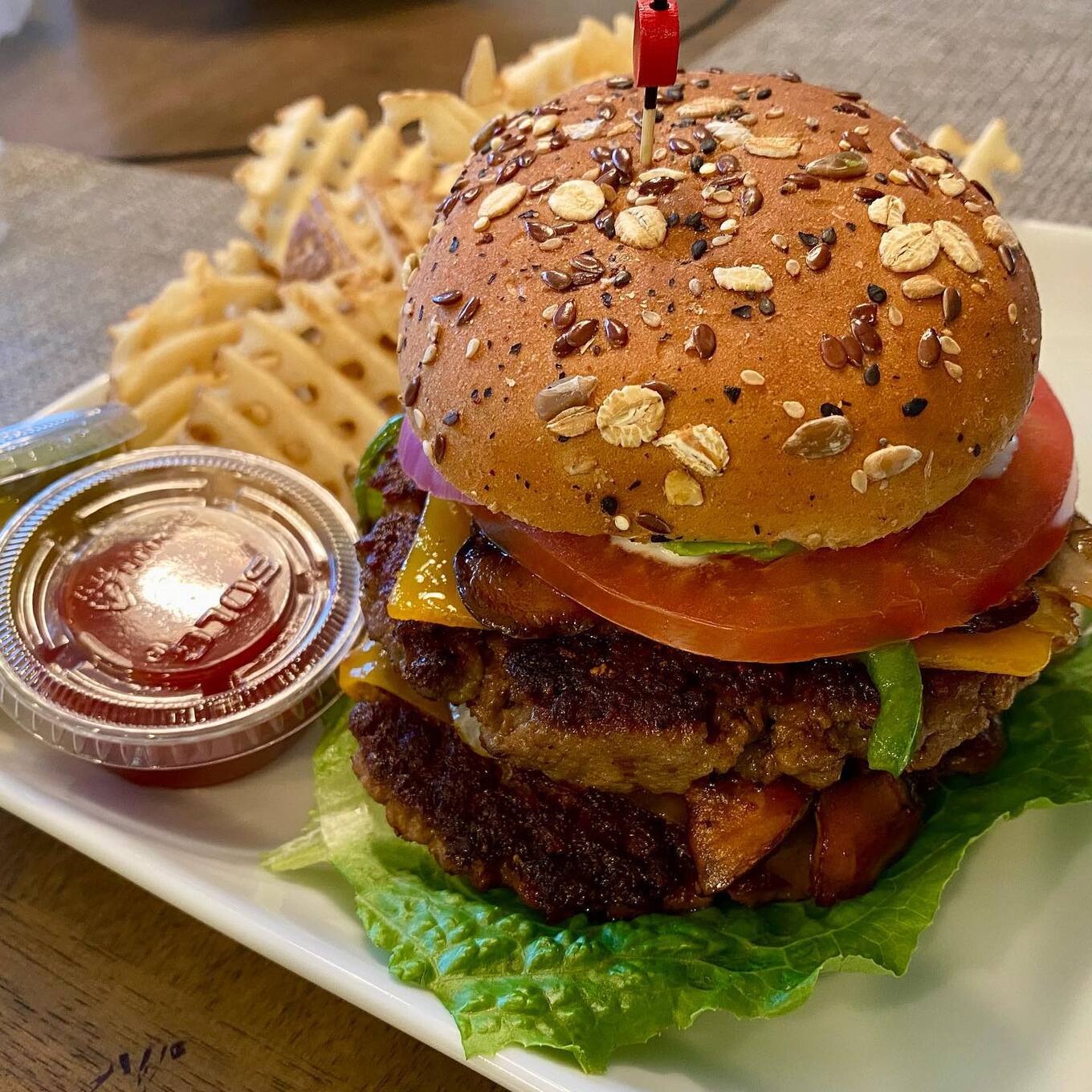  Jimmy Jam's burger