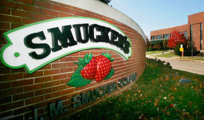 VegNews.Smuckers