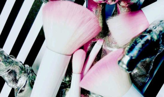 VegNews.WetnWild,Brushes