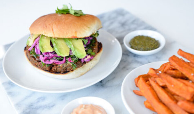 VegNews.FalaKaleBurger