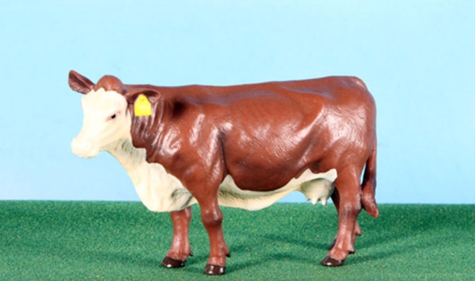 VegNews.PlasticCow