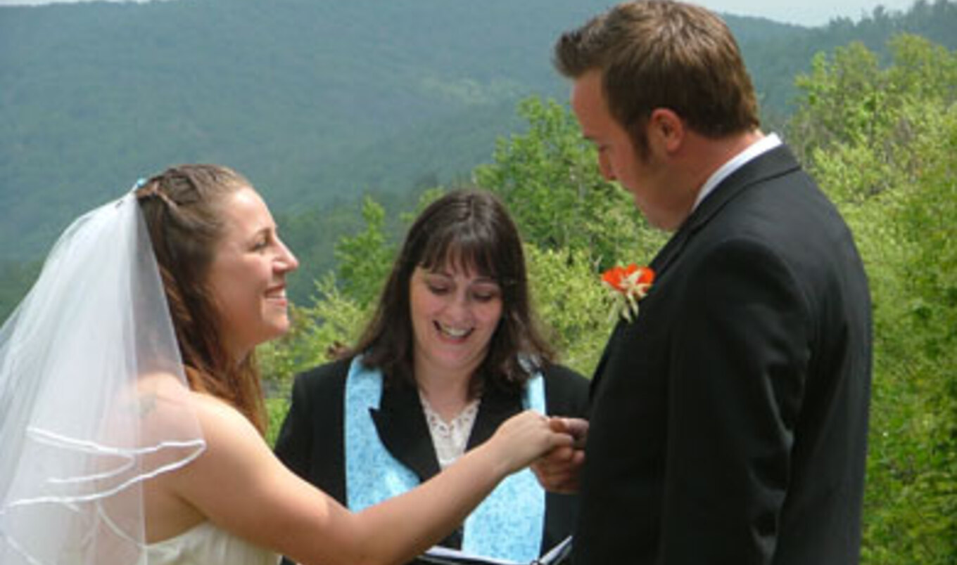 Vegan Weddings 2009: Robin Henderson & Nathan William