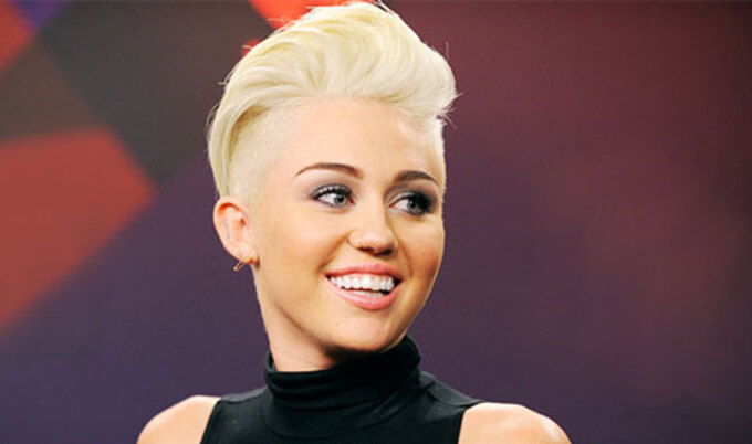 VegNews.MileyCyrus
