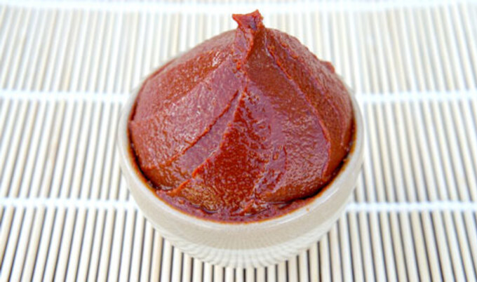 VegNews.Gochujang