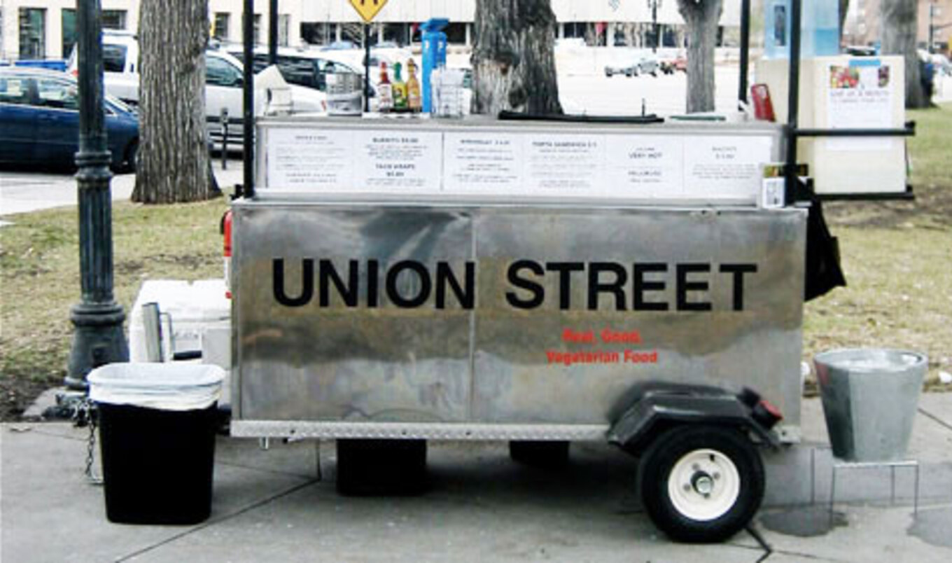 Utah Restaurant Owner to Give Away His Vegan Food Cart
