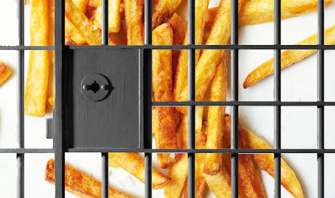 VegNews.PrisonBarsFries
