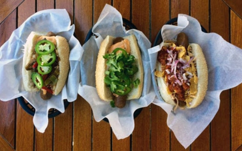 Vegan Hot Dog Campaign Launches in LA to Help Dogs