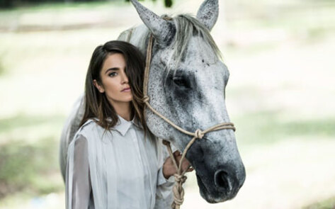 Nikki Reed Collaborates on Vegan Handbag Line