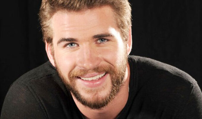 VegNews.LiamHemsworthVegan