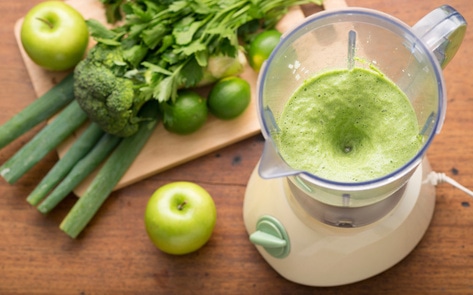 How to Get the Most Out of Your Blender—Plus Vegan Smoothie Recipes!