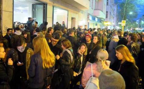 Police Shut Down Veg Restaurant Opening Due to Crowds