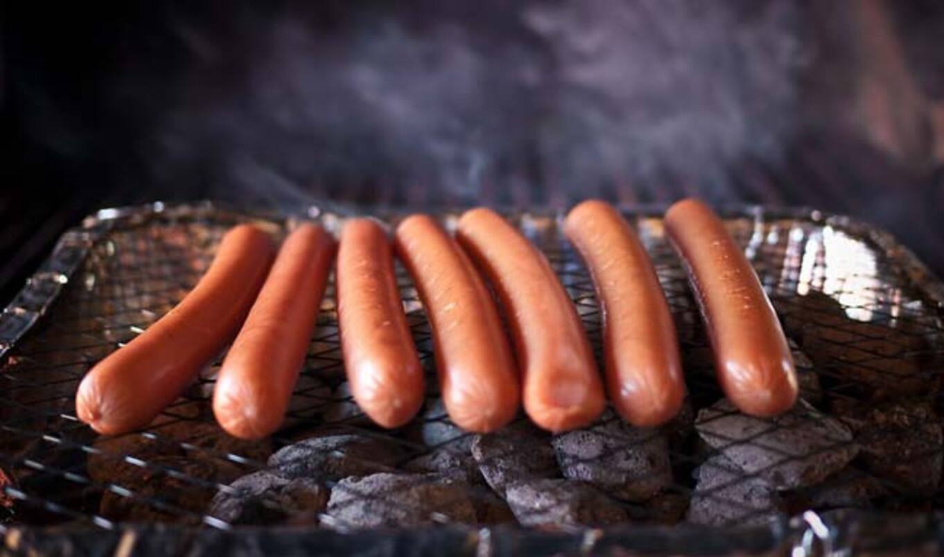 Sainsbury’s Pulls Off Plant-Based “Sausage Sting” at Soccer Game