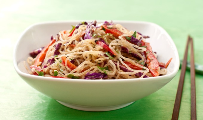 VegNews.RawPadThai.HannahKaminsky