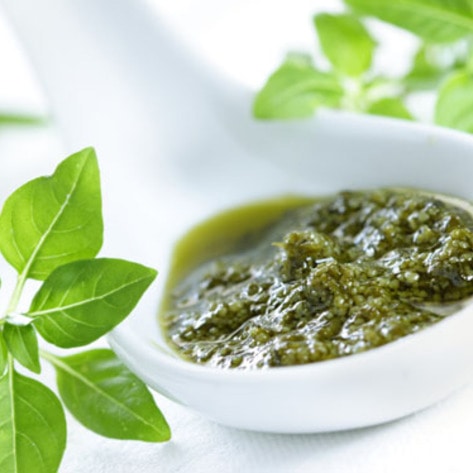 Vegan Pesto Crostini