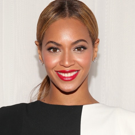 VegNews.Beyonce