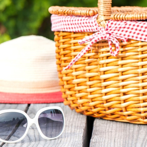 9 Essential Vegan Products for Your Next Picnic