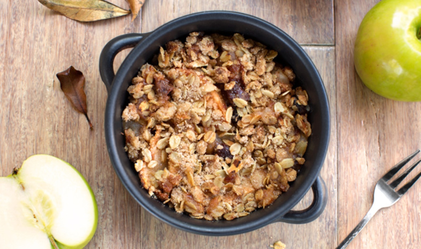 Easy Vegan Apple Raisin Fruit Crisp