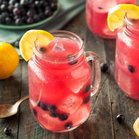 VegNews.PinkLemonBlueberryCocktails