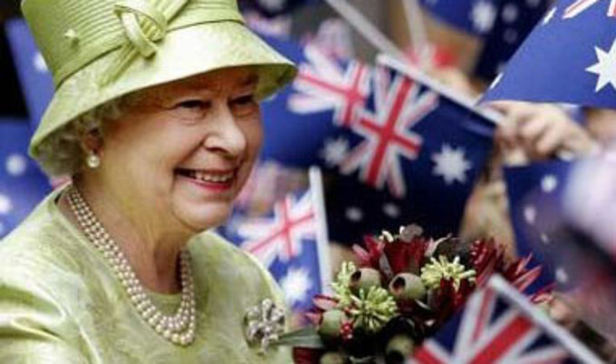 queen-elizabeth-VND
