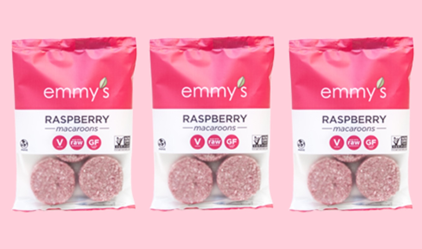 Valentine's Day Giveaway: Vegan Raspberry Macaroons