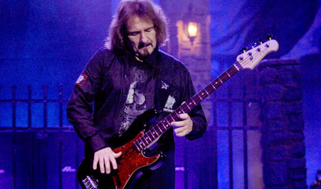 Black Sabbath Founder Fights for Cat Declawing Ban