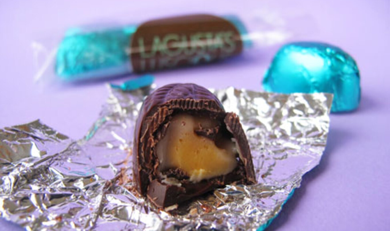 Vegan English Cream Egg