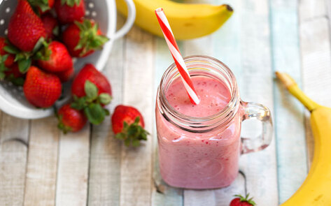 Vegan Strawberry-Banana Smoothie