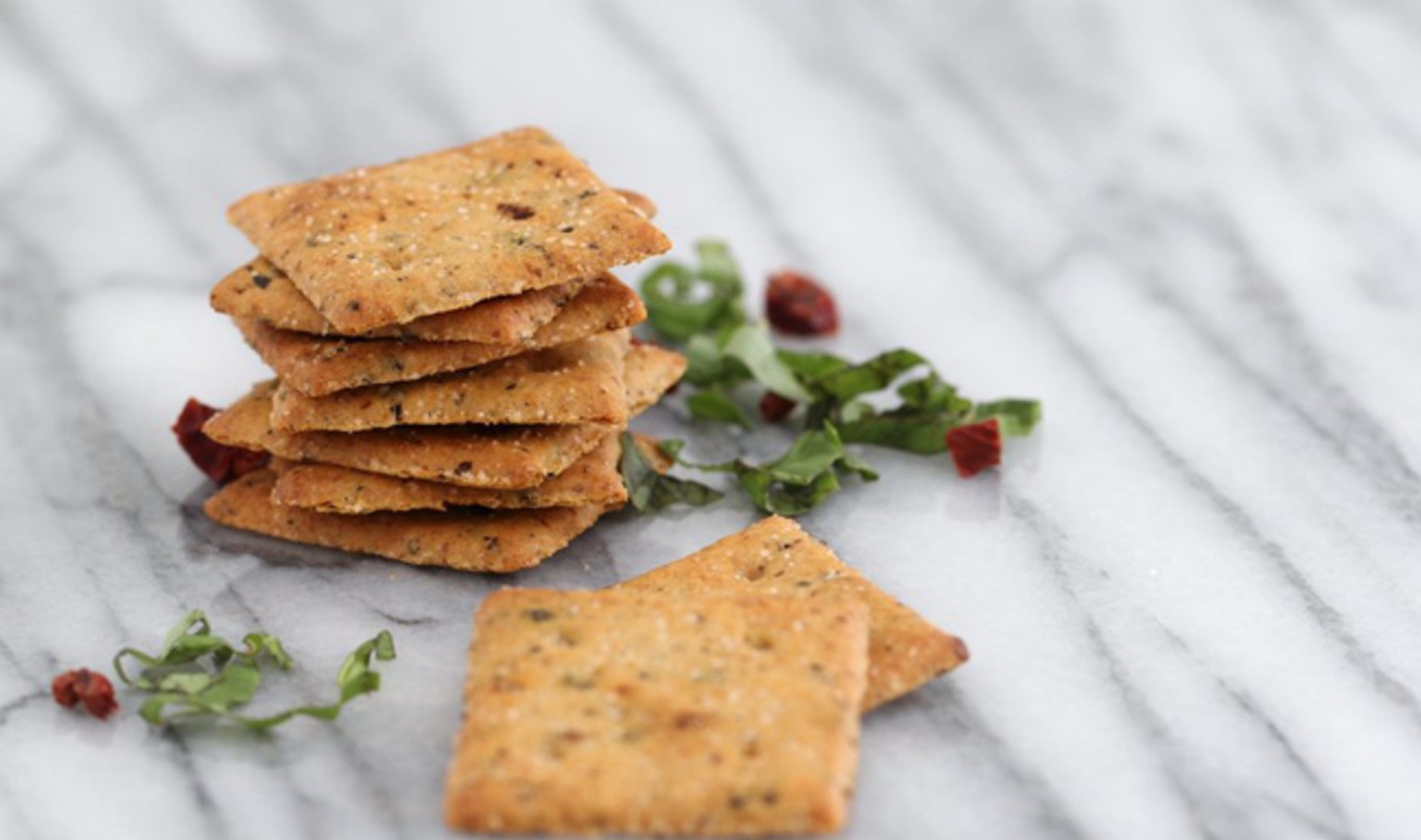 GlutenFree Tomato Crackers VegNews