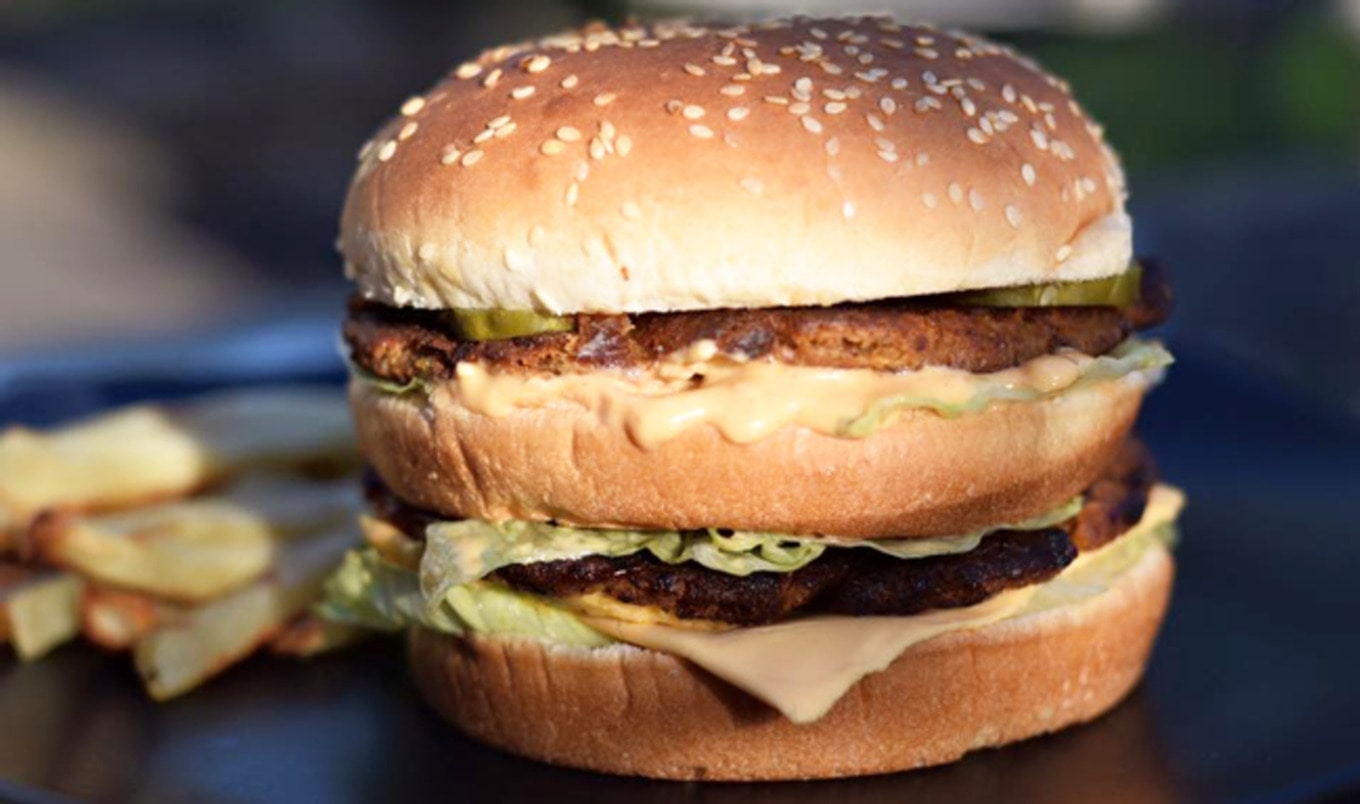 Vegan Big Mac Sells Out at Canadian Barbecue Rib Festival