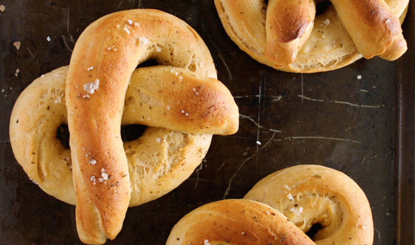 6 Best Vegan Pretzel Recipes on the Internet