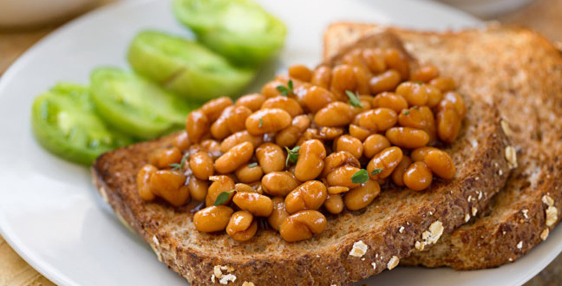 Easy Home-Cooked Maple Baked Beans
