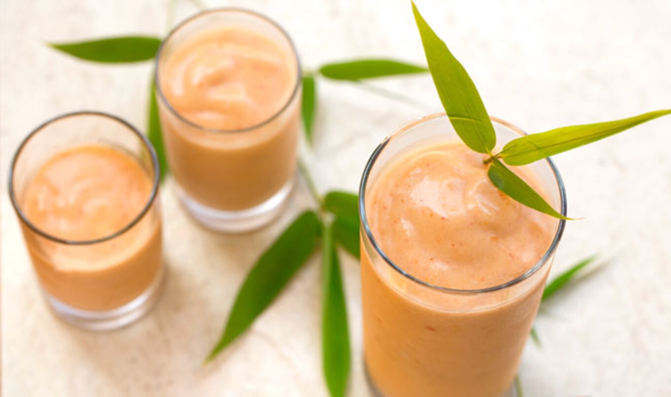 Easy Breezy Tahitian Sunrise Smoothie