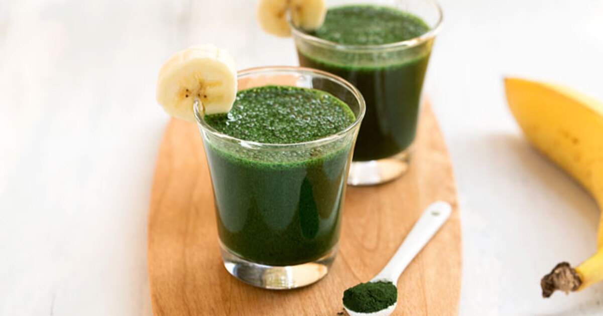 Super Green Banana Smoothie | VegNews