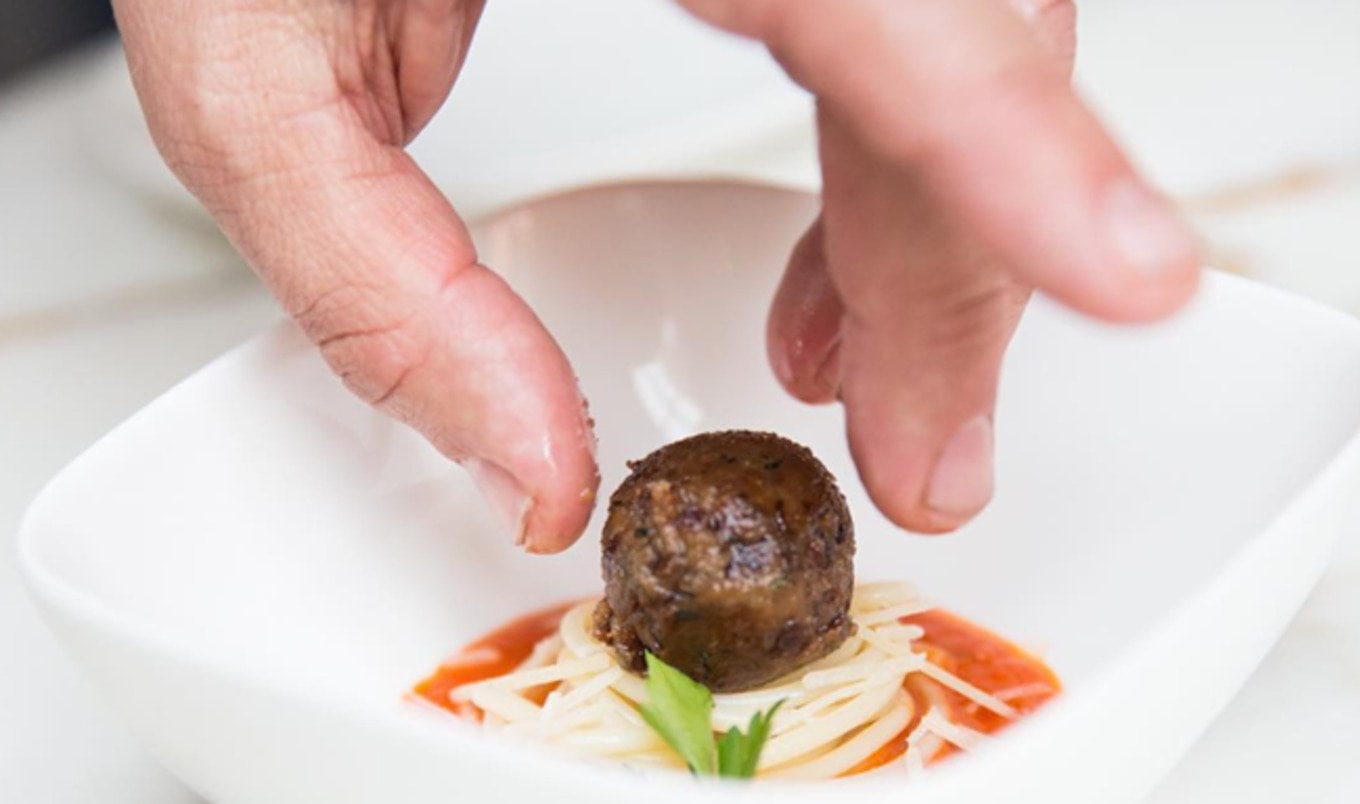 Prominent Rabbi Deems Lab-Grown Pork Kosher