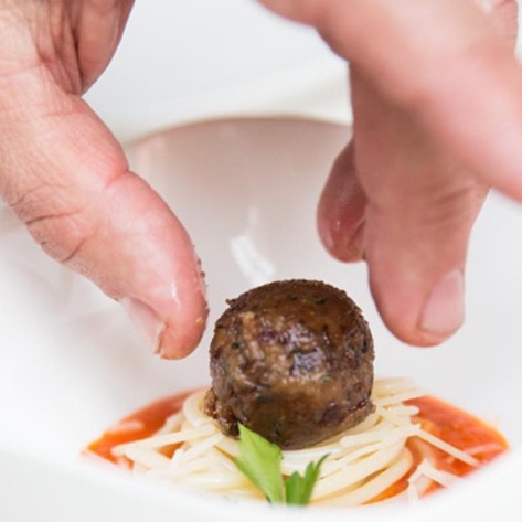 VegNews.MemphisMeatsMeatball