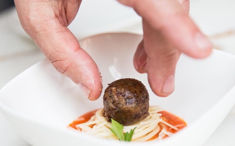 VegNews.MemphisMeatsMeatball