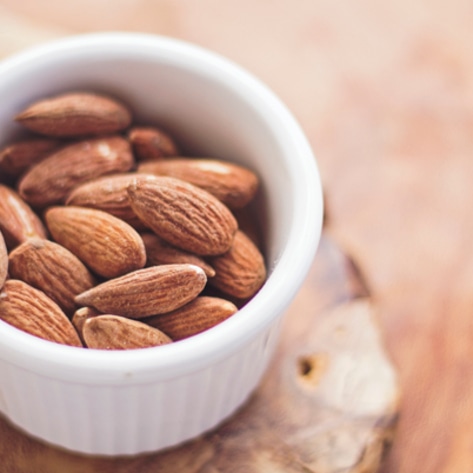 VegNews.Almonds