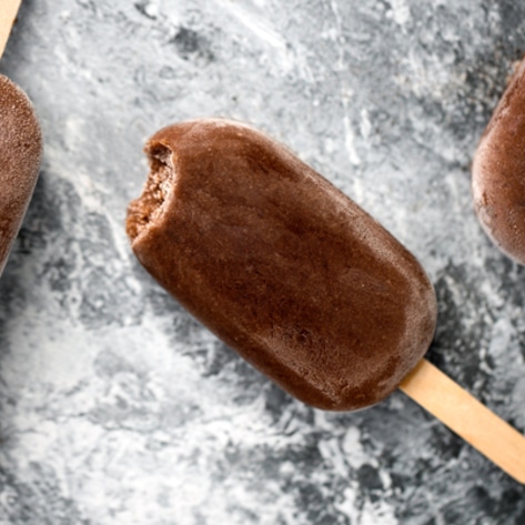VegNews.FudgePopsicles.HannahKaminsky