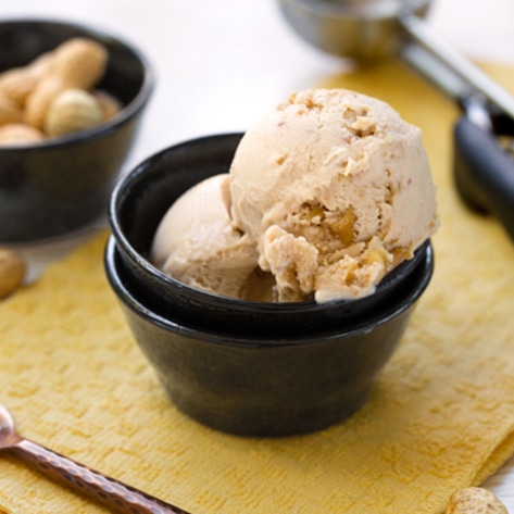 Easy Vegan Peanut Butter Frozen Yogurt